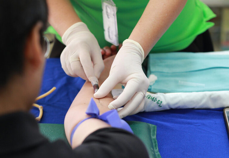 Benefits and Side Effects of Glutathione IV Therapy